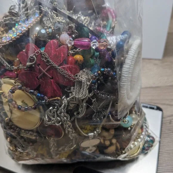 Jewelry Lot 4+ lbs 1149 Wearable Sellable Mystery Lot Free Shipping - Picture 4 of 7